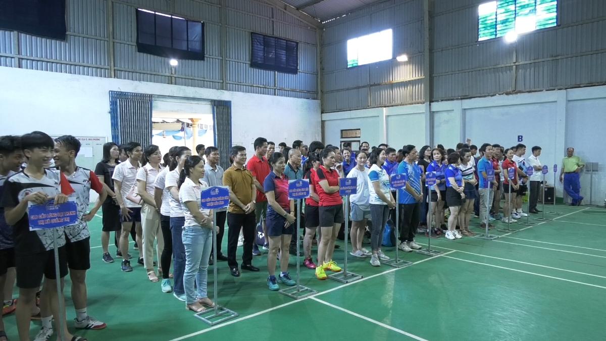 Câu lạc bộ cầu lông Thành Cổ tổ chức giải cầu lông kỷ niệm 33 năm ngày lập lại Thị xã Quảng Trị